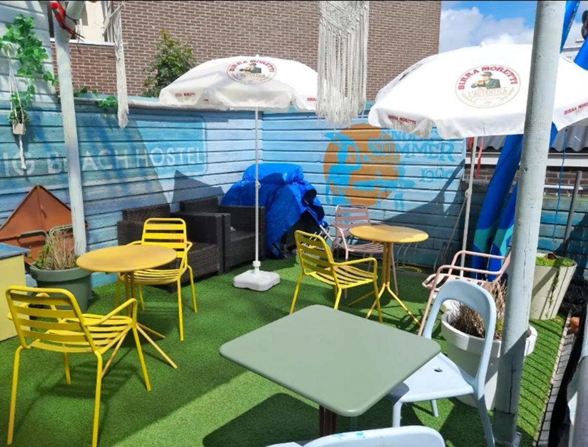 The Flying Pig Beach Hostel Noordwijk Exterior photo